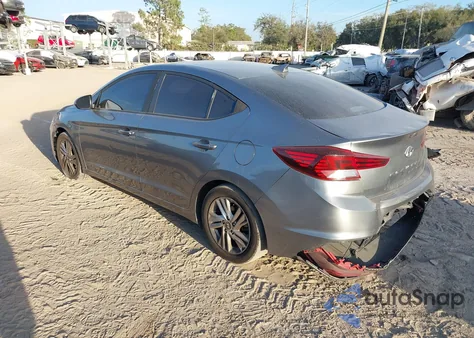 2019 Hyundai Elantra Sel z USA, uszkodzony, nr VIN KMHD84LF7KU743151